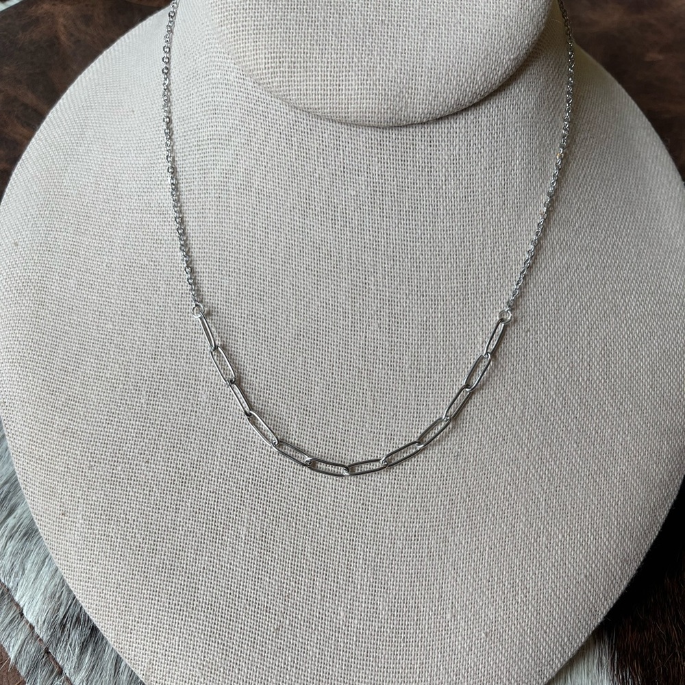Silver chain necklace
